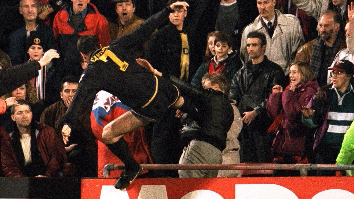 Eric Cantona Taraftara Saldırısı