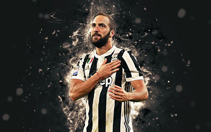 Gonzalo Higuaín Arka Planı