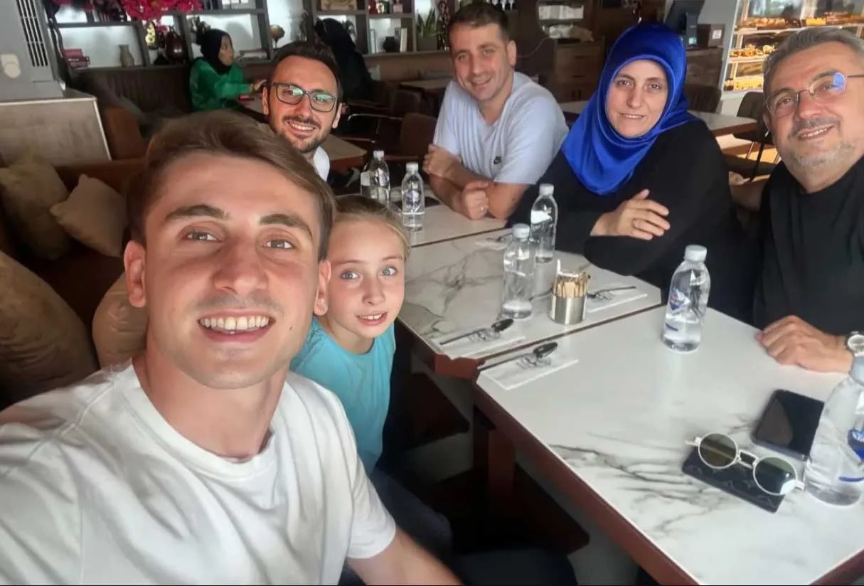 Kerem Aktürkoğlu Aile Fotoğrafı